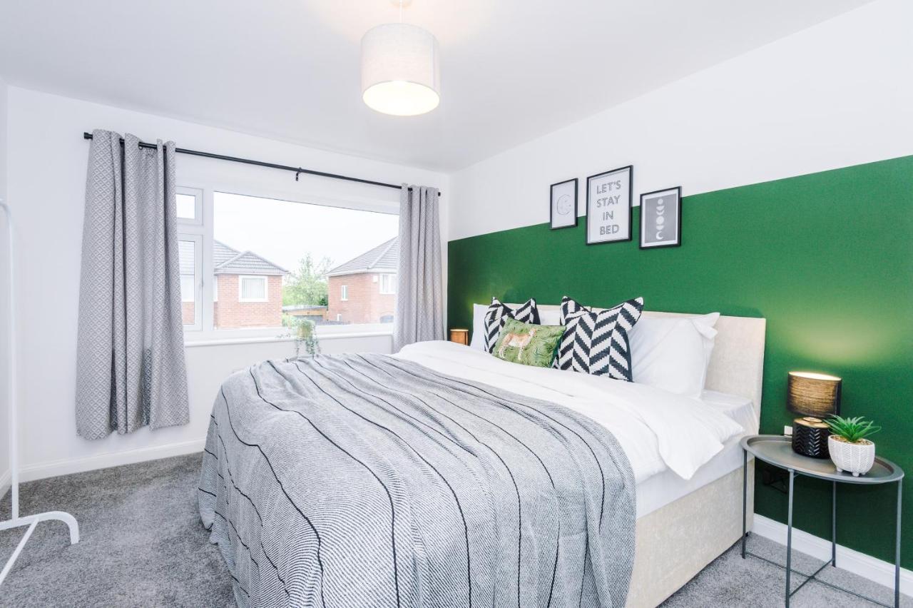 Welcoming 3 Bed Home, 10 Mins From Chester Races And Zoo Saughall Esterno foto