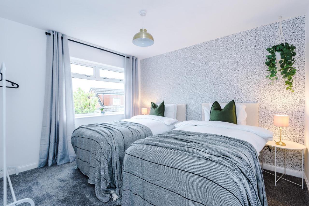 Welcoming 3 Bed Home, 10 Mins From Chester Races And Zoo Saughall Esterno foto